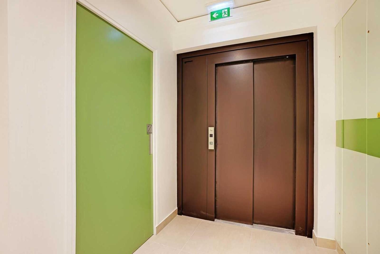 Raffinement Et Confort Dans Cette Residence A Левалоа-Пере Екстериор снимка